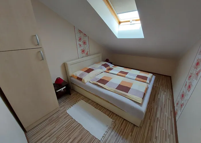 Oregano * שיופוק